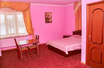 Фото номера Большой двухместный номер с 1 кроватью Мотели Hotel Uyut г. Dimitrov 11